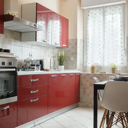 Apartment Italia House - Milano - Rho Fiera - Clinica San Carlo - Wifi, Ac, Tv *